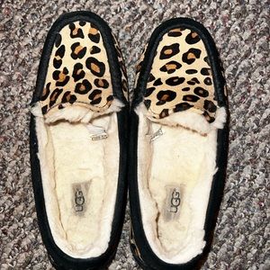 Cheetah Print UGG slippers/shoes